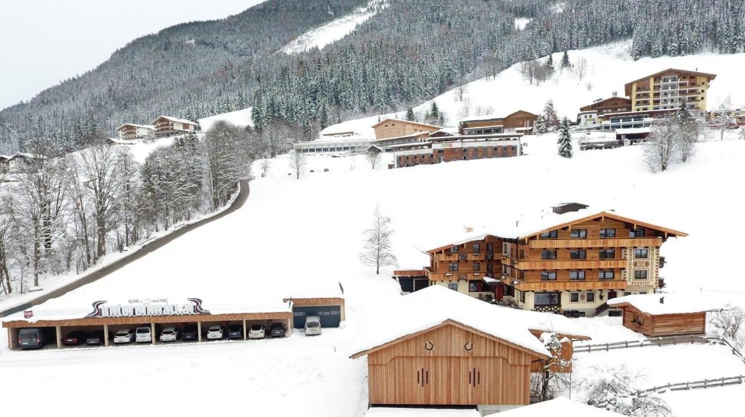 Ski In Ski Out Hotel Unterellmau Saalbach-Hinterglemm Exteriör bild