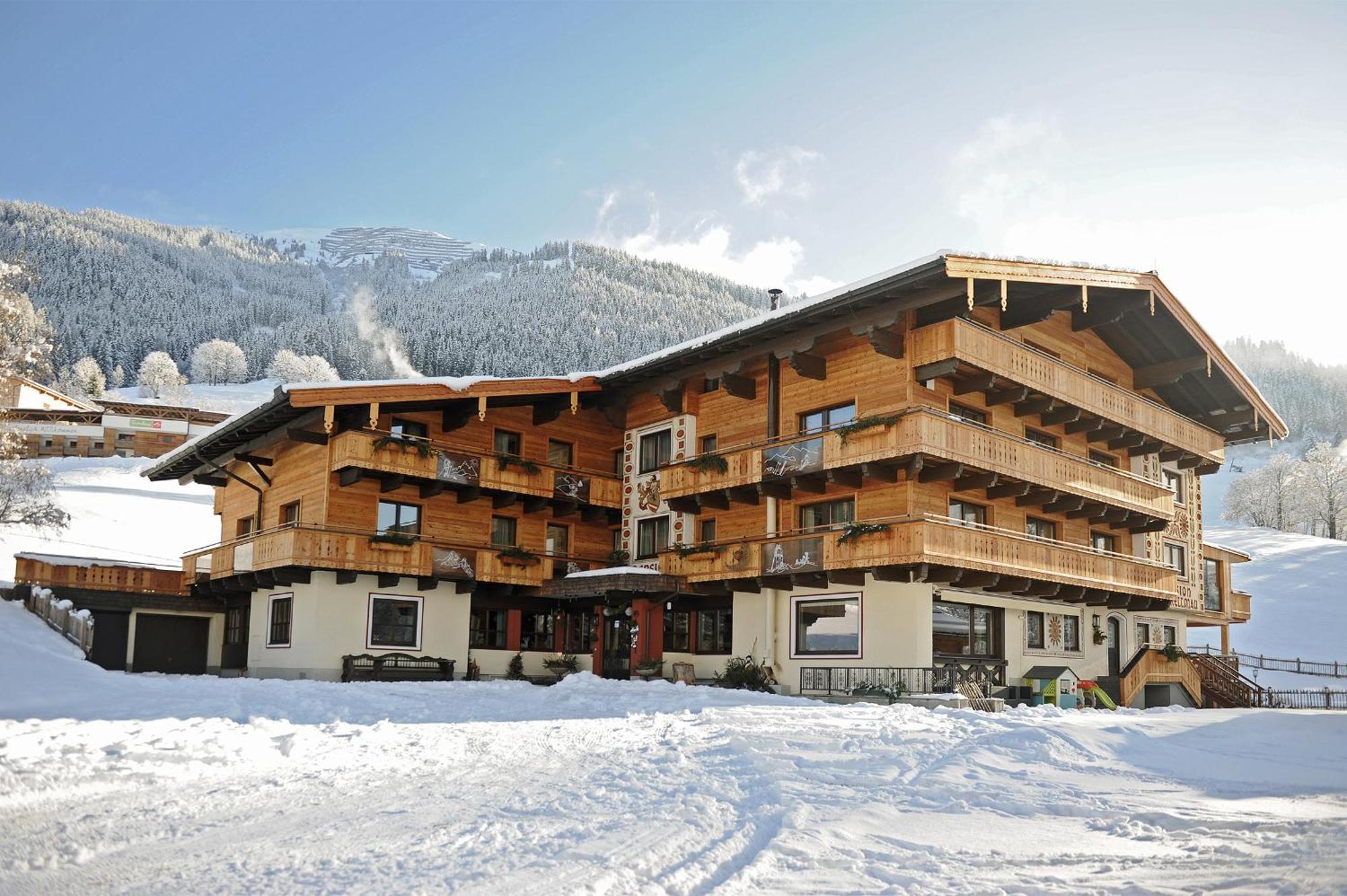 Ski In Ski Out Hotel Unterellmau Saalbach-Hinterglemm Exteriör bild