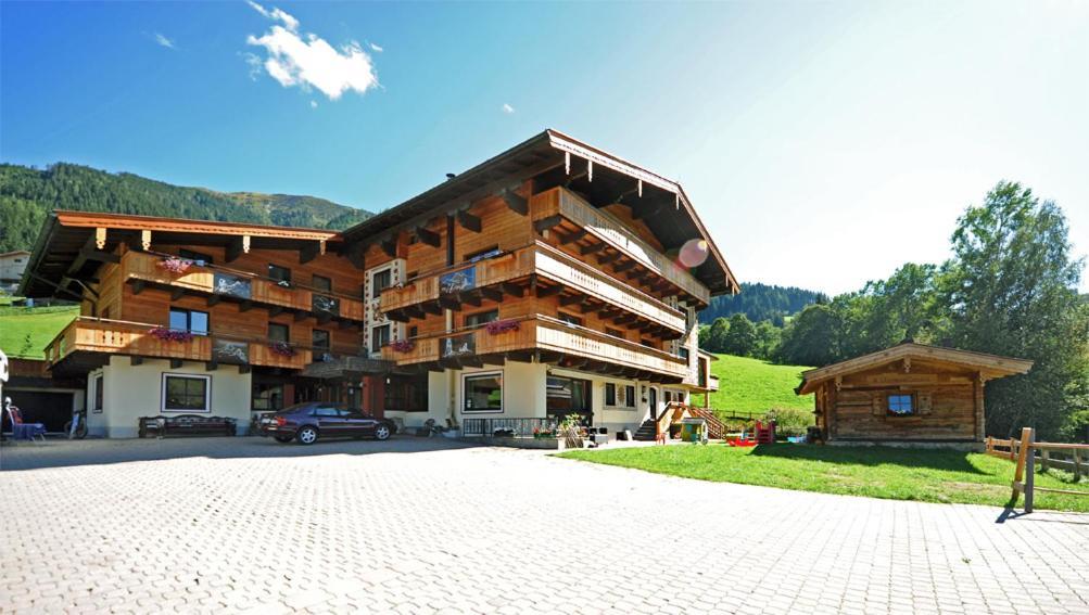 Ski In Ski Out Hotel Unterellmau Saalbach-Hinterglemm Exteriör bild