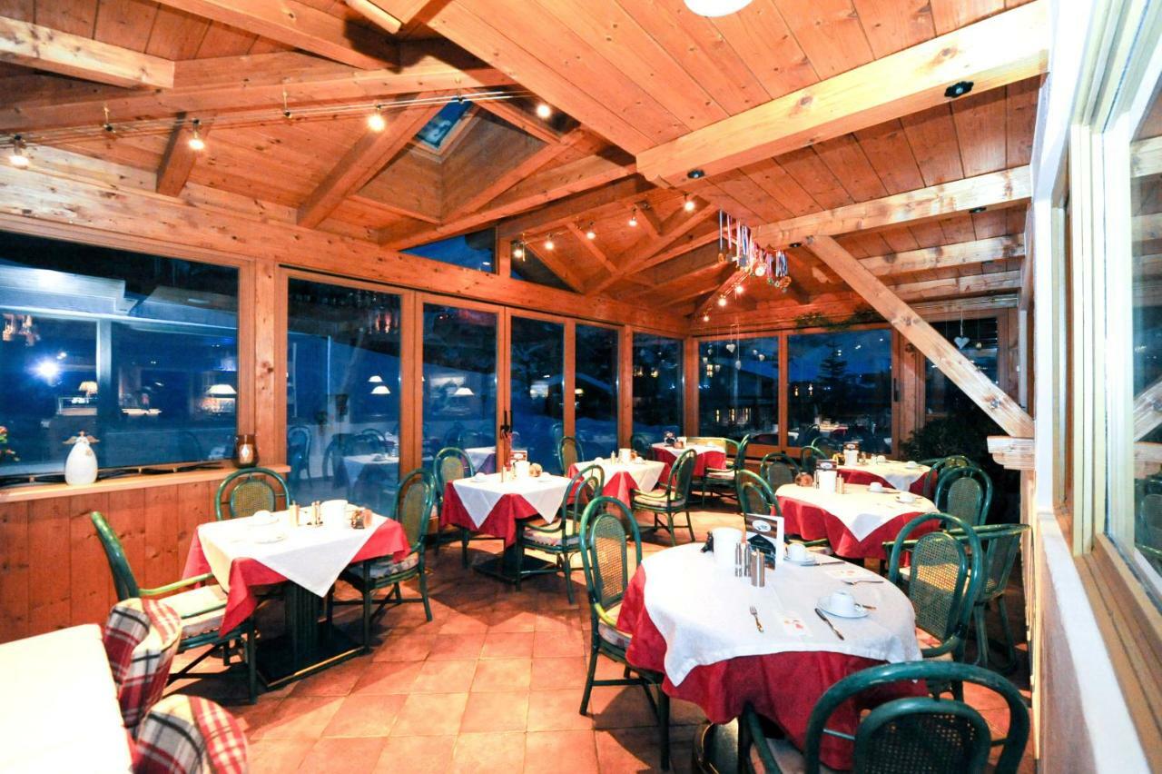 Ski In Ski Out Hotel Unterellmau Saalbach-Hinterglemm Exteriör bild